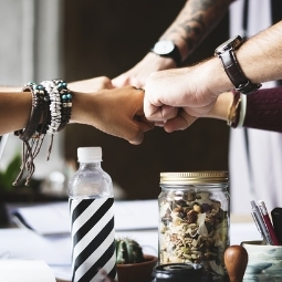 Dinamicas de trabajo en equipo para empresas